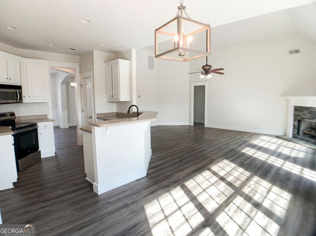 1139 Woodmere Drive, Loganville, GA 30052