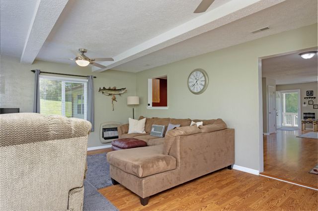 446 Upper Clear Creek Road, Spring City, TN 37381