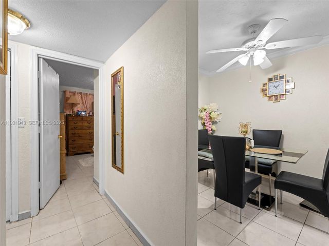 1655 W 44th Pl 448, Hialeah, FL 33012