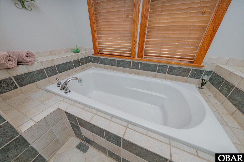 Image 19 of property listing at 110 Waterside Drive Lot 18, Harbinger, NC 27941