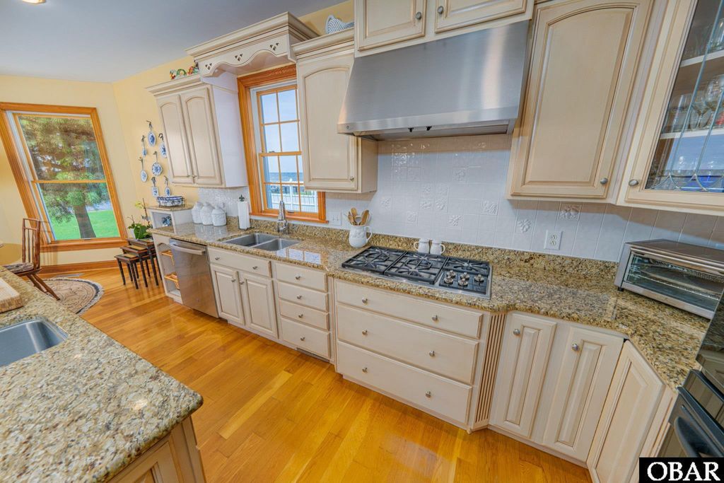 Image 9 of property listing at 110 Waterside Drive Lot 18, Harbinger, NC 27941