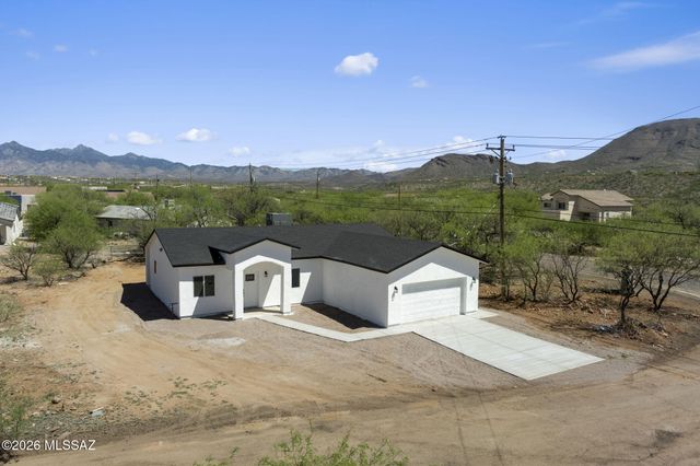 1757 Grado Court, Rio Rico, AZ 85648