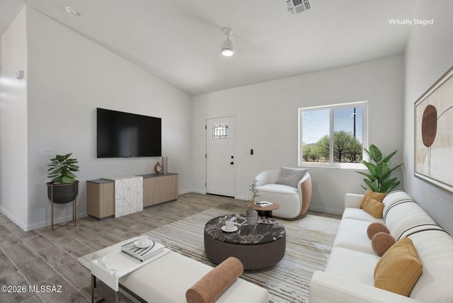 1757 Grado Court, Rio Rico, AZ 85648