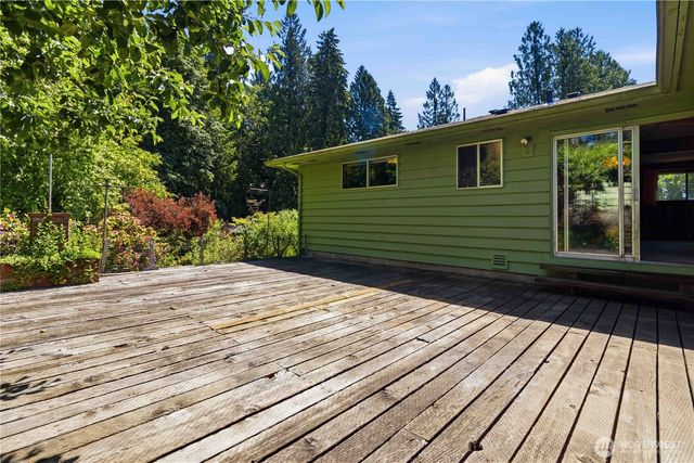 3018 Ammons Drive, Longview, WA 98632
