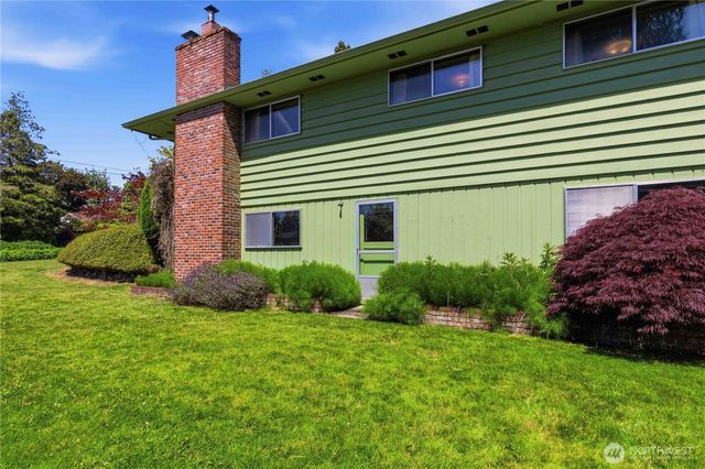 3018 Ammons Drive, Longview, WA 98632