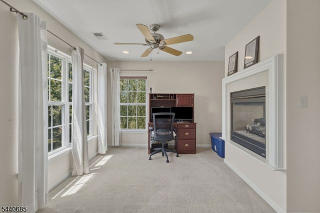 5 Rue Cezanne, Franklin Twp., NJ 08873