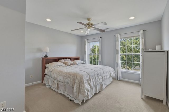 5 Rue Cezanne, Franklin Twp., NJ 08873