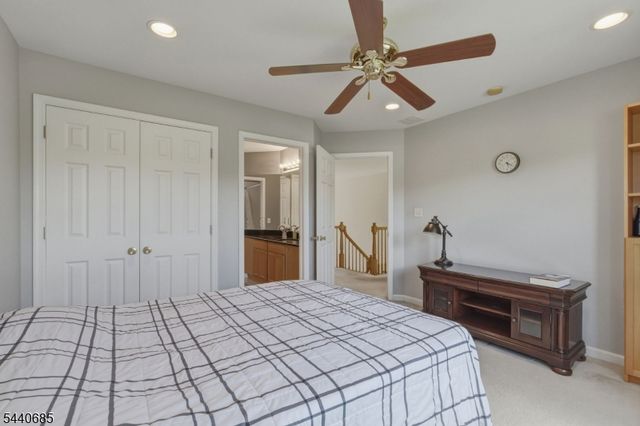5 Rue Cezanne, Franklin Twp., NJ 08873
