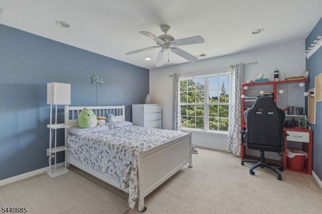 5 Rue Cezanne, Franklin Twp., NJ 08873