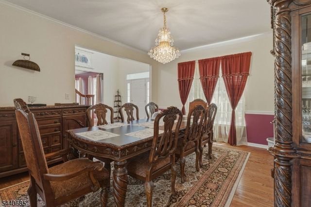 5 Rue Cezanne, Franklin Twp., NJ 08873