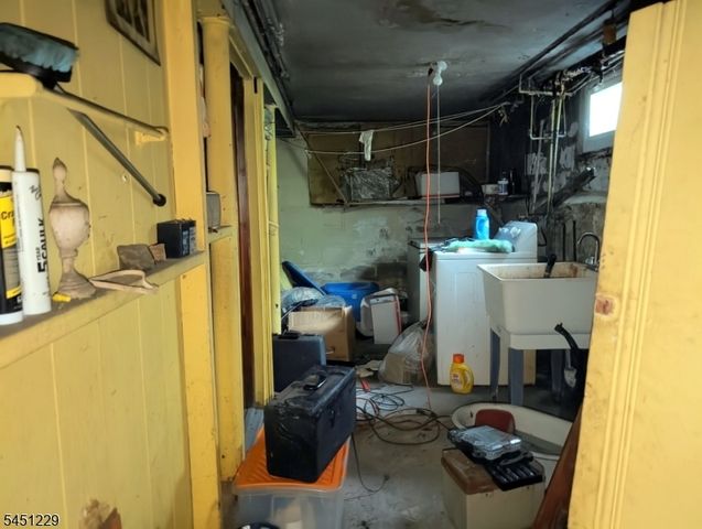 334 Schley St, Newark City, NJ 07112