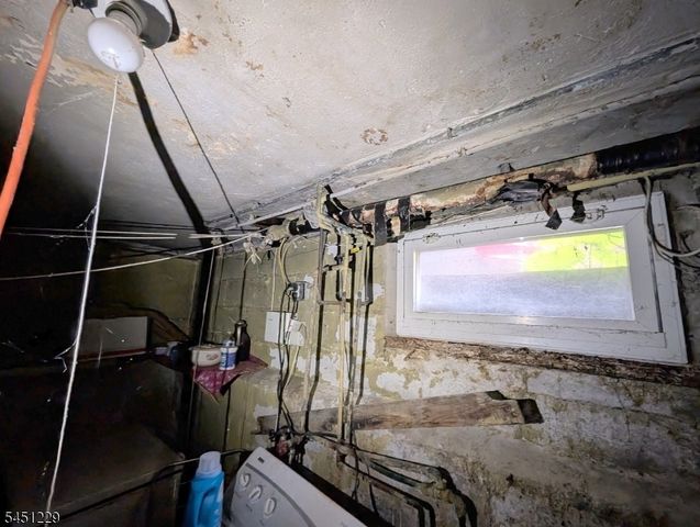 334 Schley St, Newark City, NJ 07112