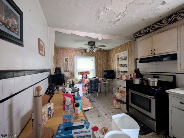 334 Schley St, Newark City, NJ 07112