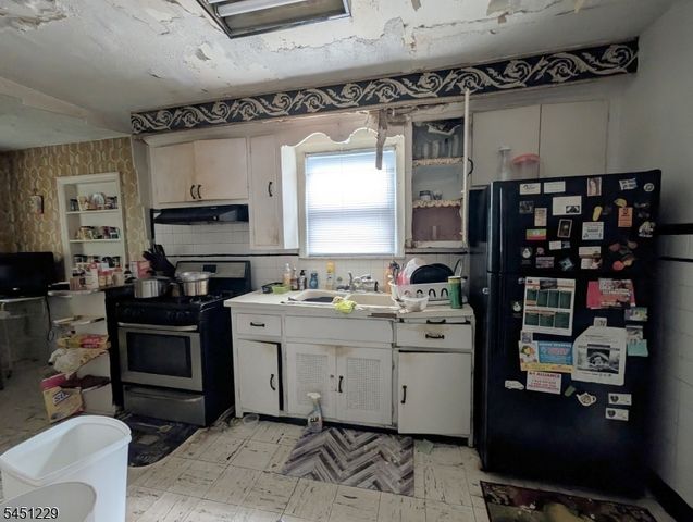 334 Schley St, Newark City, NJ 07112