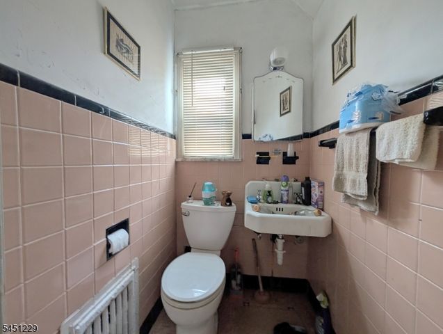 334 Schley St, Newark City, NJ 07112