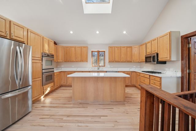 120 OLD BARRINGTON Road, North Barrington, IL 60010