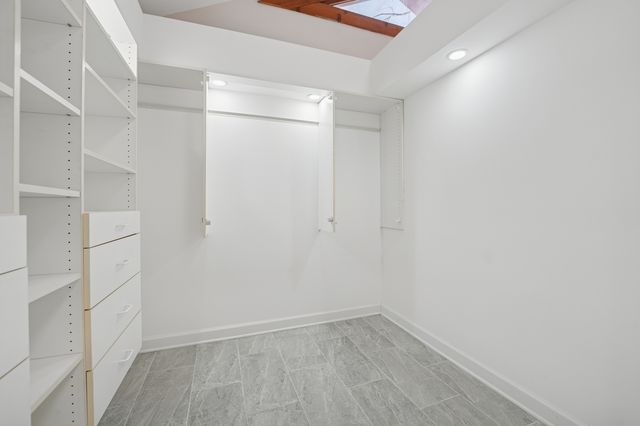 120 OLD BARRINGTON Road, North Barrington, IL 60010