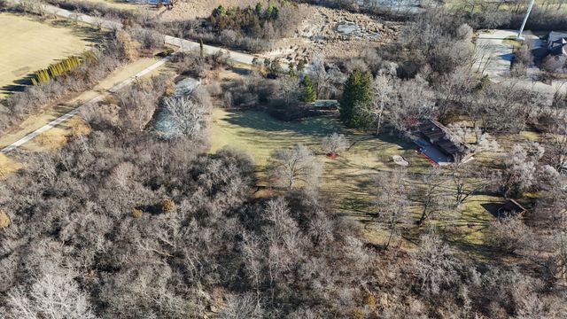 120 OLD BARRINGTON Road, North Barrington, IL 60010