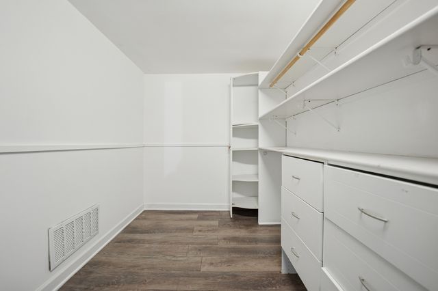 120 OLD BARRINGTON Road, North Barrington, IL 60010