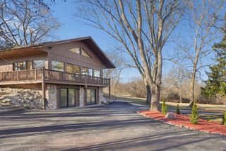 120 OLD BARRINGTON Road, North Barrington, IL 60010