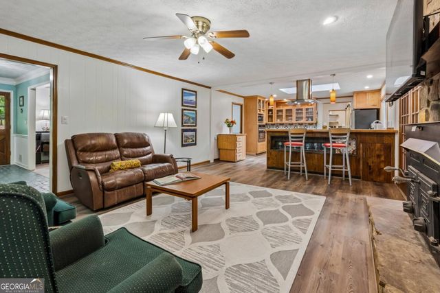 845 Wagon Wheel Circle, Fayetteville, GA 30214