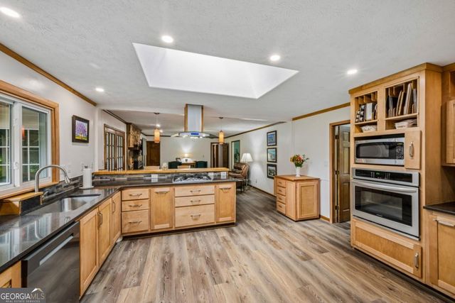845 Wagon Wheel Circle, Fayetteville, GA 30214