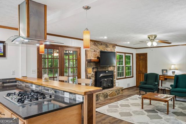 845 Wagon Wheel Circle, Fayetteville, GA 30214