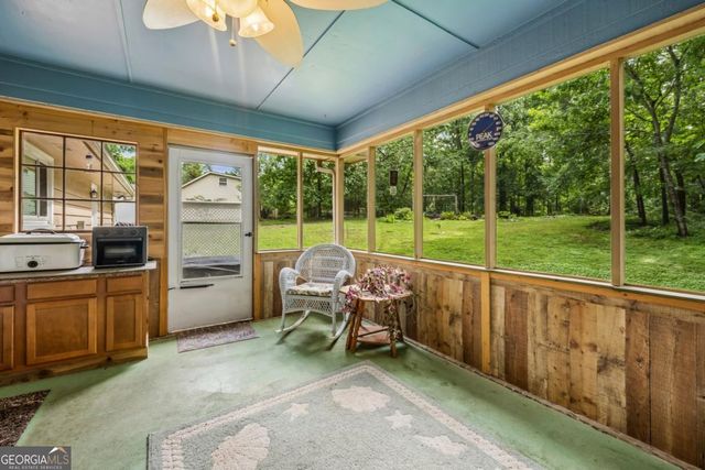 845 Wagon Wheel Circle, Fayetteville, GA 30214