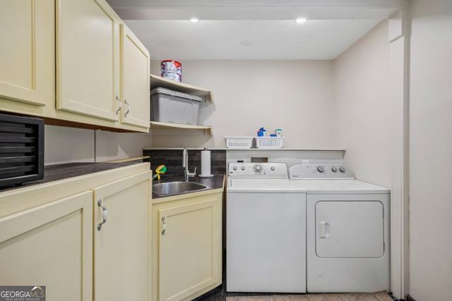 845 Wagon Wheel Circle, Fayetteville, GA 30214