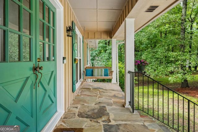 845 Wagon Wheel Circle, Fayetteville, GA 30214