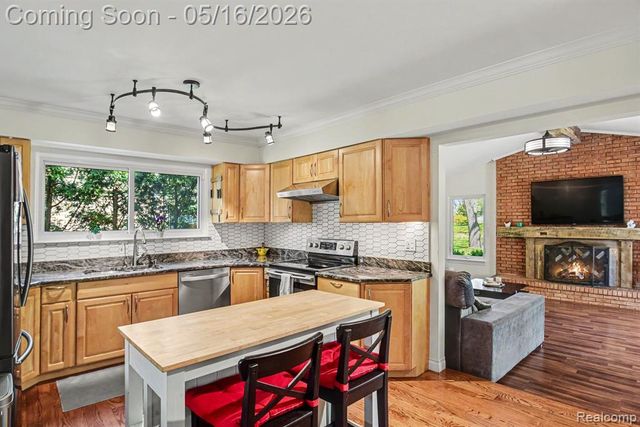 2982 Powderhorn Ridge Road, Rochester Hills, MI 48309