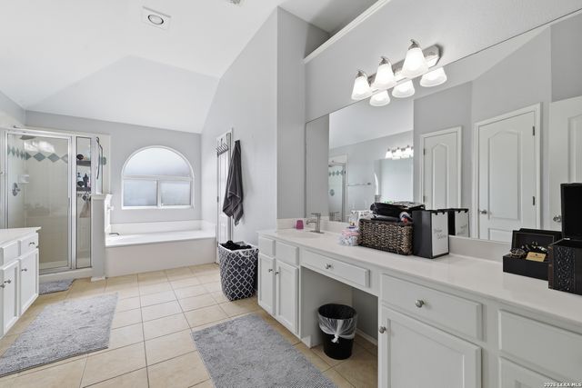 20 Nikita Dr, San Antonio, TX 78248
