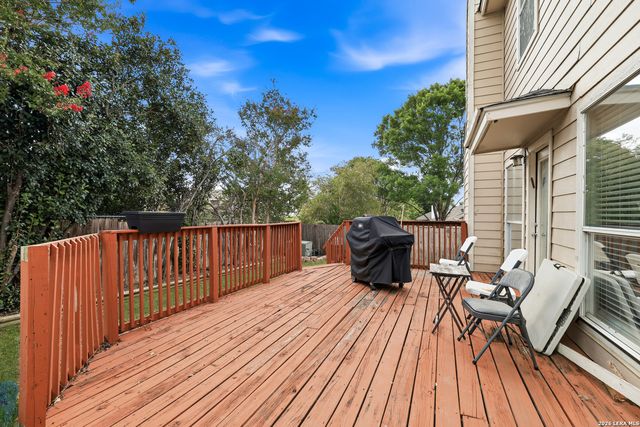 20 Nikita Dr, San Antonio, TX 78248