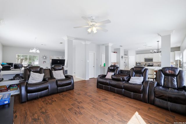 20 Nikita Dr, San Antonio, TX 78248