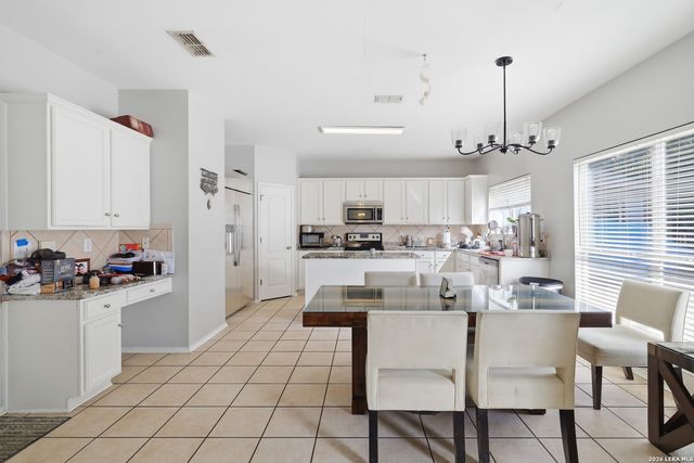 20 Nikita Dr, San Antonio, TX 78248