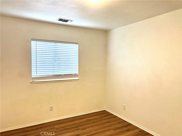 995 Emory, Merced, CA 95341