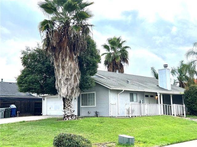 995 Emory, Merced, CA 95341