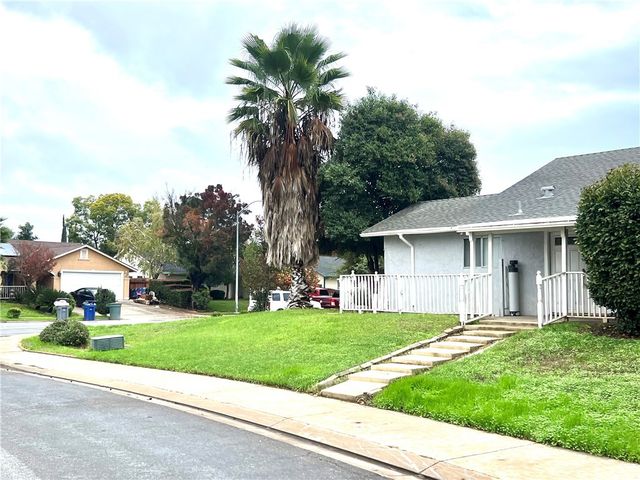 995 Emory, Merced, CA 95341