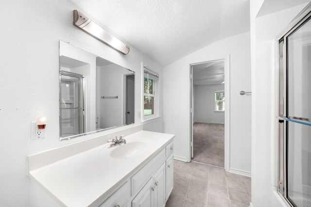 1409 Cedar Street, Bonham, TX 75418