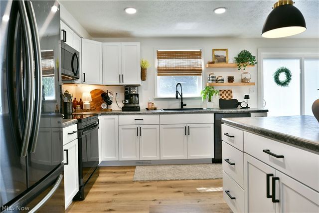 2618 Elizabeth Drive SW, Warren, OH 44481