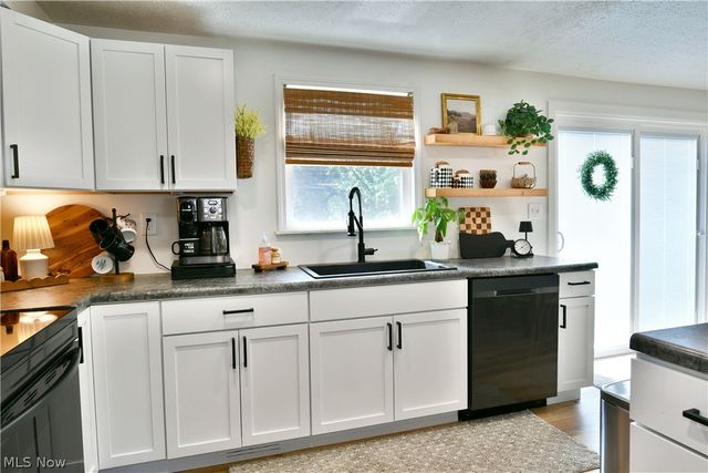 2618 Elizabeth Drive SW, Warren, OH 44481