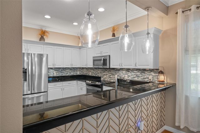 5626 CORTINA LANE, Palmetto, FL 34221