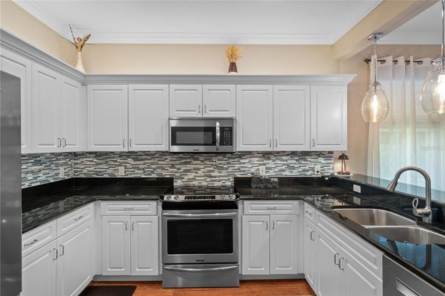 5626 CORTINA LANE, Palmetto, FL 34221