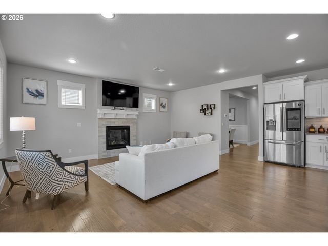 15975 Sw WREN Ln, Beaverton, OR 97007