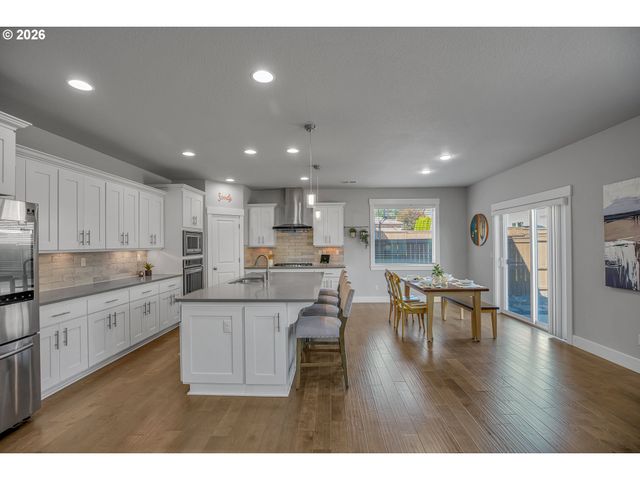 15975 Sw WREN Ln, Beaverton, OR 97007