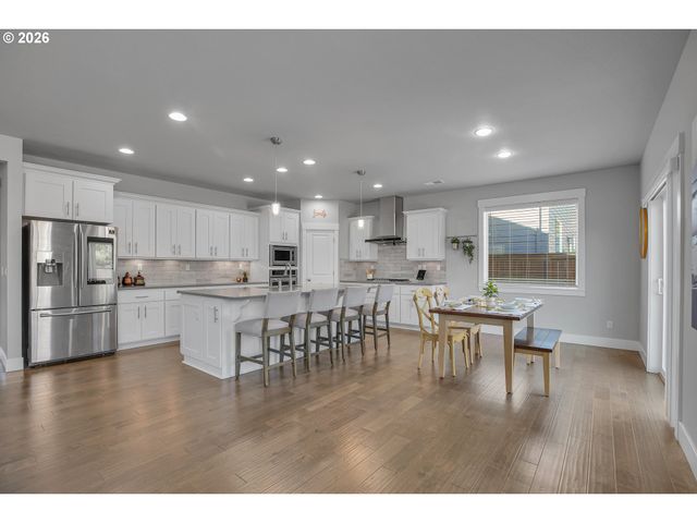 15975 Sw WREN Ln, Beaverton, OR 97007