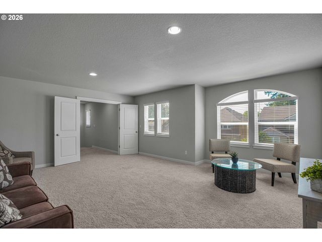 15975 Sw WREN Ln, Beaverton, OR 97007