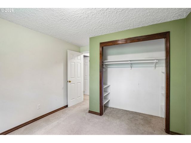 25200 Ne JOLMA Rd, Battle Ground, WA 98604