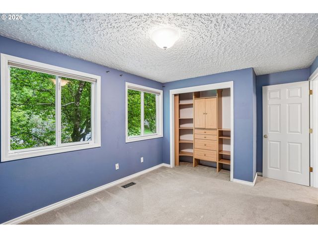 25200 Ne JOLMA Rd, Battle Ground, WA 98604