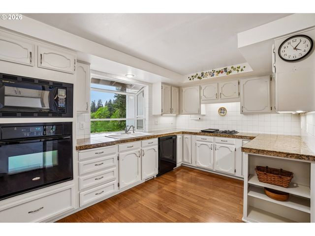 25200 Ne JOLMA Rd, Battle Ground, WA 98604